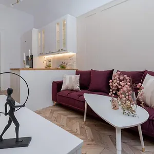  Apartment Olver
